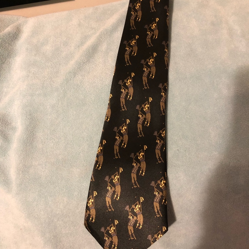 Green and gold golf tie